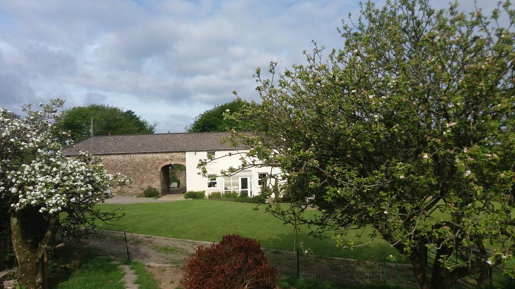 Rectory Farm Bed and Breakfast Haverfordwest Εξωτερικό φωτογραφία